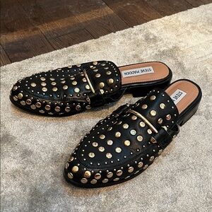 Steve Madden Black and Golf Loafers